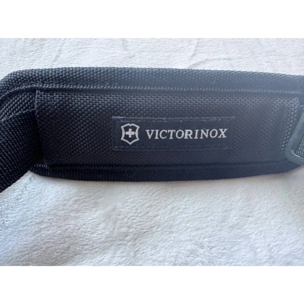 Victorinox Swiss Army Insulated Wine Bottle/beverage Travel Cooler Bag Nylon